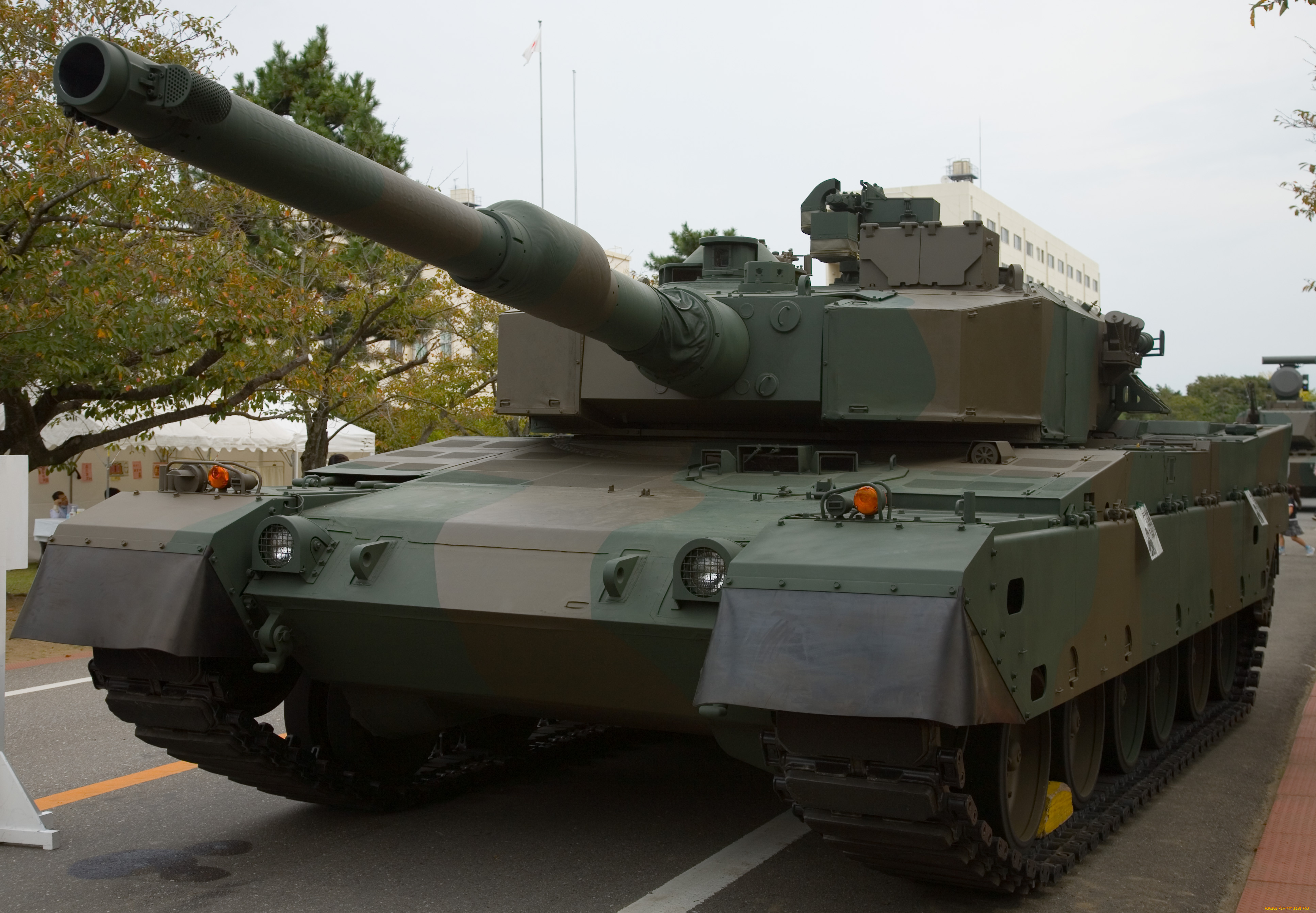 Танк машина страна. Танк тайп 90. Type 90 MBT. Mitsubishi Type 90. Танк Type 90 Япония.